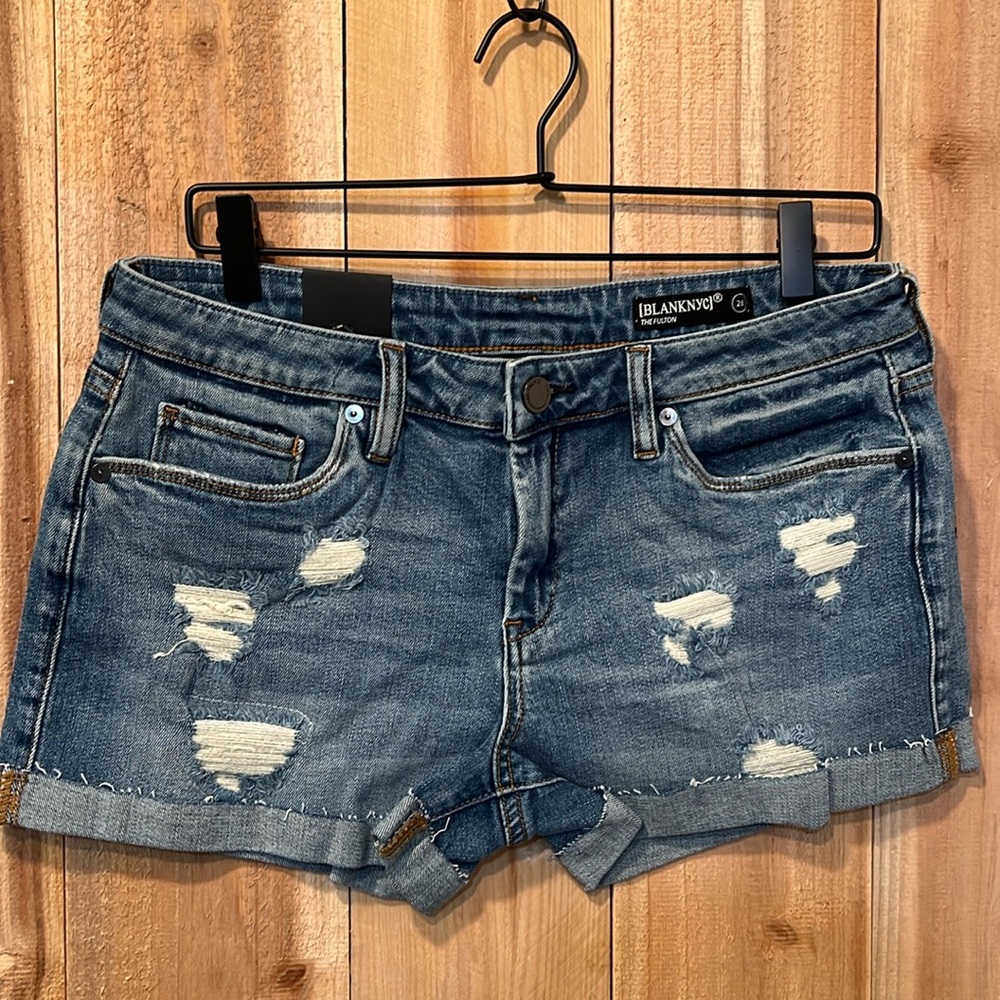 HAWK TUAH SHORTS - BlankNYC The Fulton Style Roll Up Short various sizes